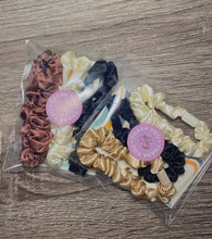 將圖片載入圖庫檢視器 Scrunchies
